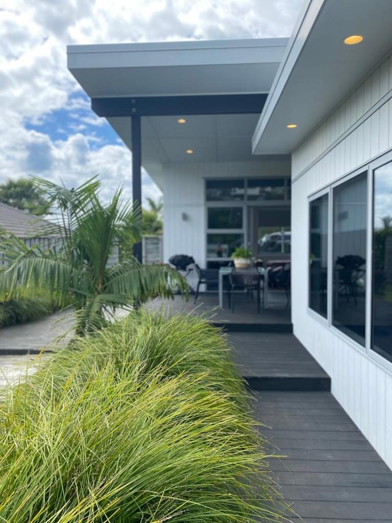 Holiday On Browns Villa Waihi Exterior photo